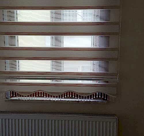 Pliseli Krem Zebra Boncuklu Perde 3