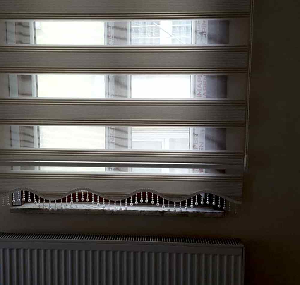 Pliseli Krem Zebra Boncuklu Perde 3